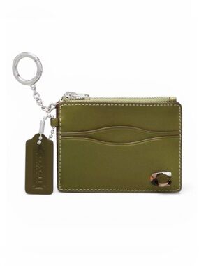 Coachtopia Wavy Leather Zip Card Case in Olive Green NWOT